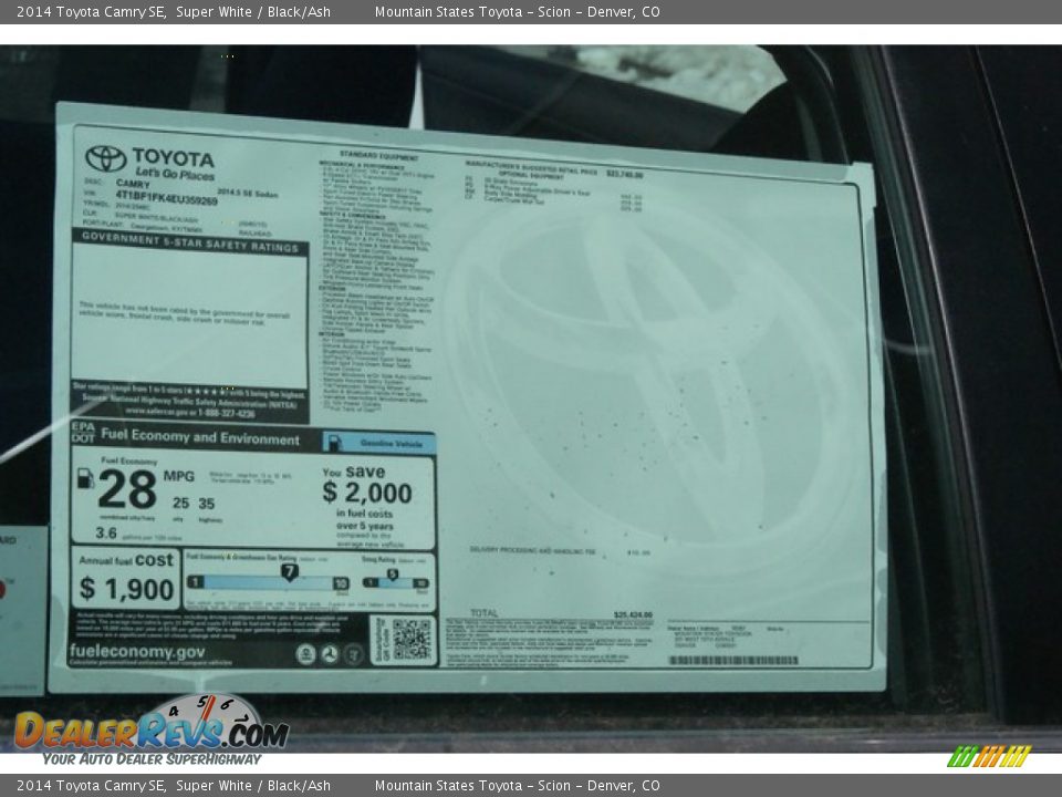 2014 Toyota Camry SE Super White / Black/Ash Photo #10