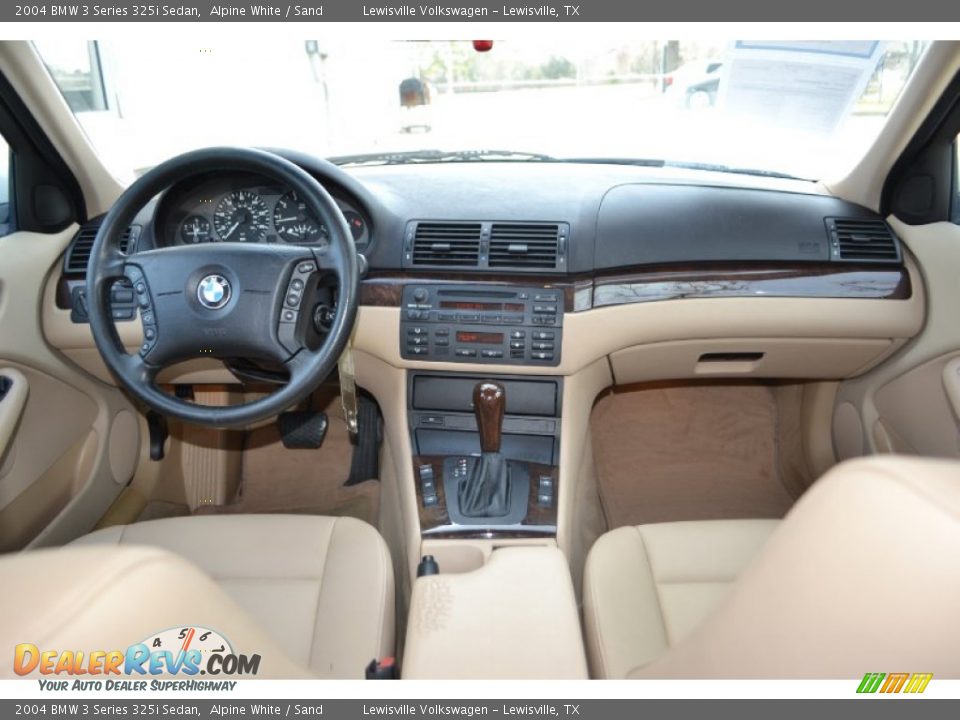 Dashboard of 2004 BMW 3 Series 325i Sedan Photo #14