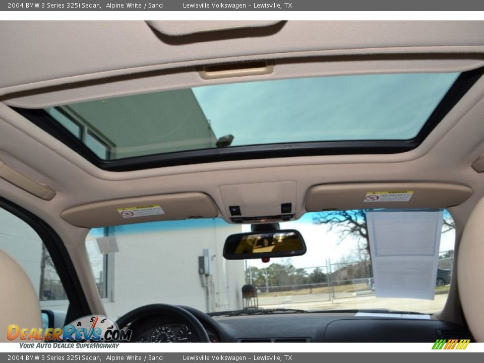 2004 BMW 3 Series 325i Sedan Alpine White / Sand Photo #19