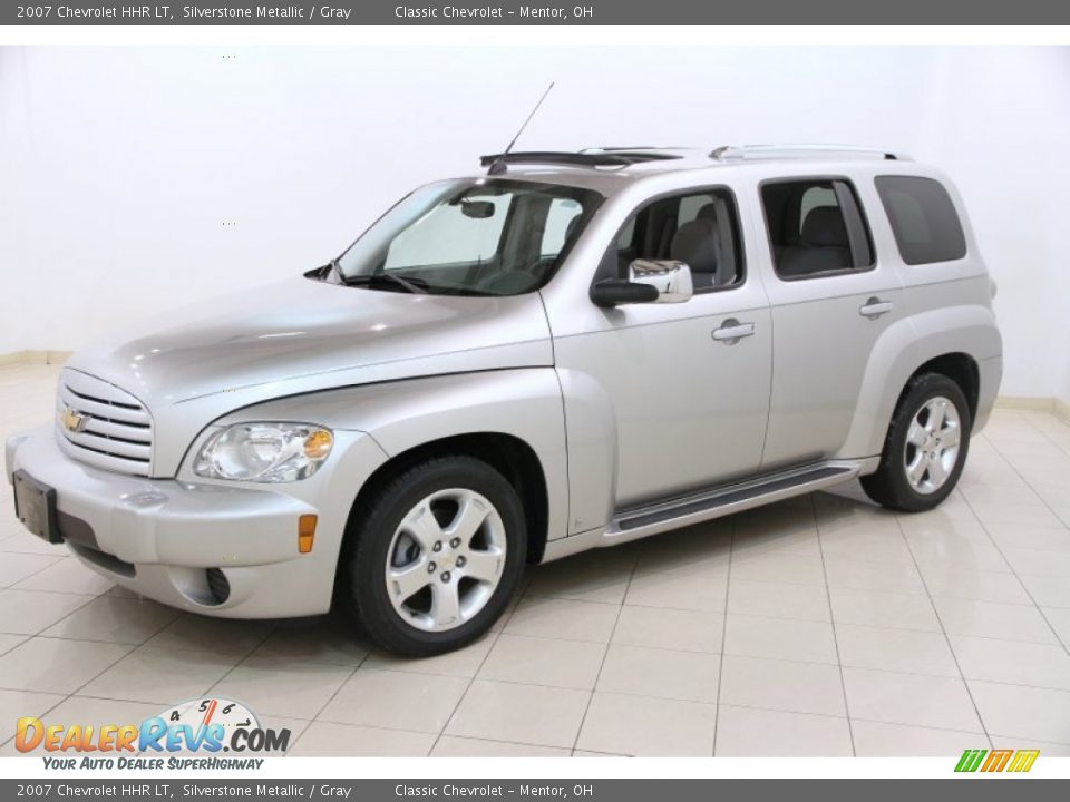 Front 3/4 View of 2007 Chevrolet HHR LT Photo #3