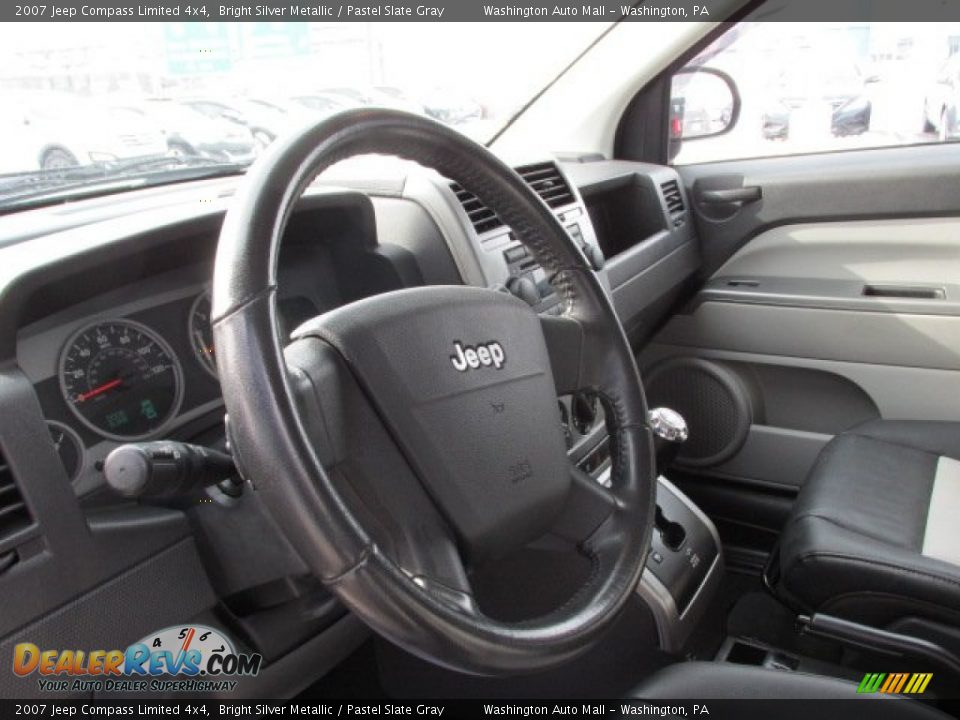 2007 Jeep Compass Limited 4x4 Bright Silver Metallic / Pastel Slate Gray Photo #11