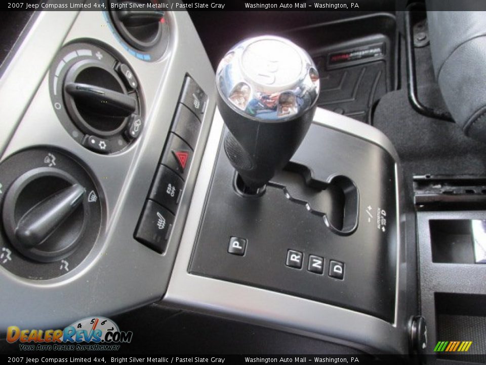 2007 Jeep Compass Limited 4x4 Bright Silver Metallic / Pastel Slate Gray Photo #12