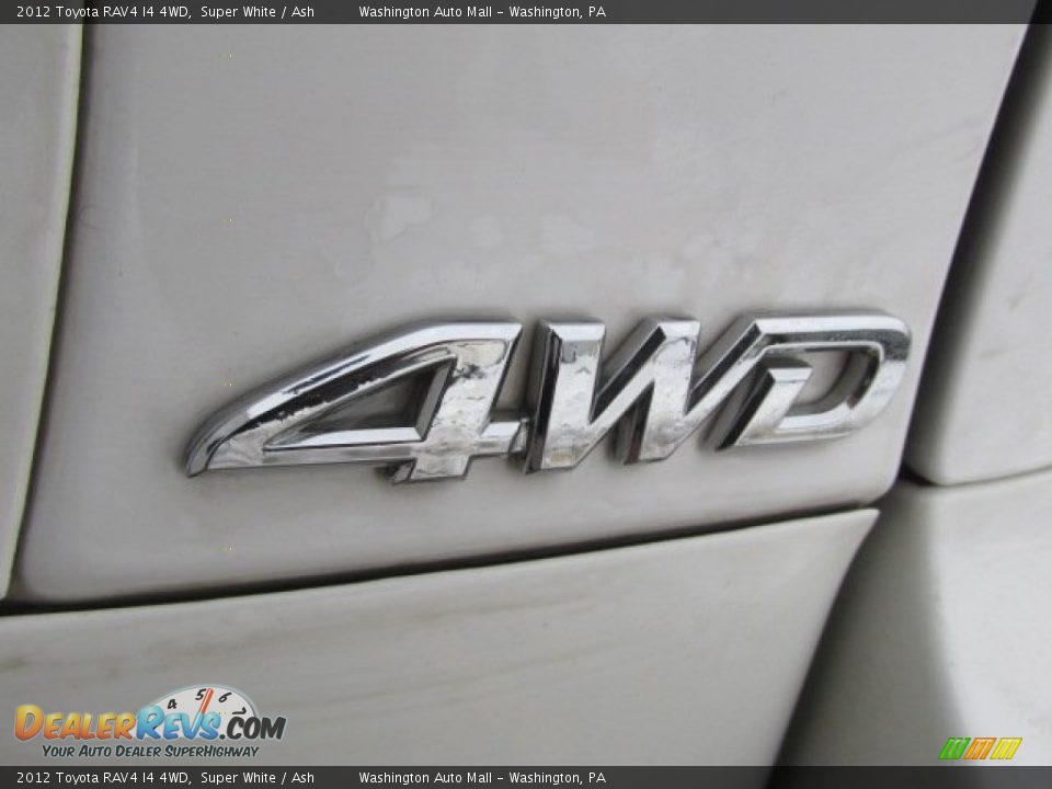 2012 Toyota RAV4 I4 4WD Super White / Ash Photo #9