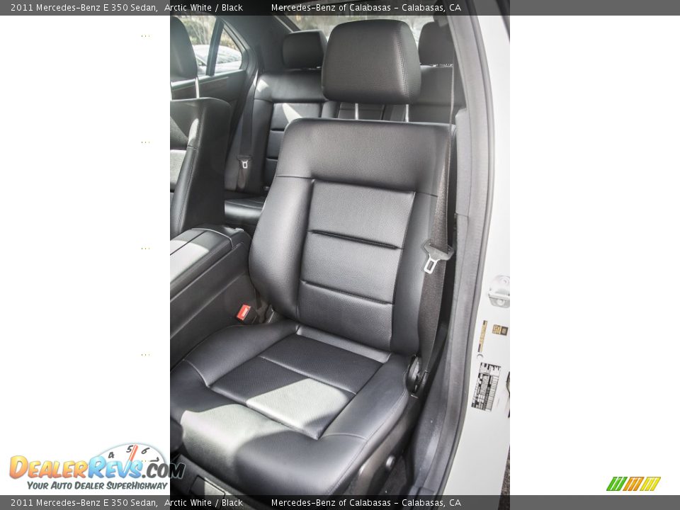 2011 Mercedes-Benz E 350 Sedan Arctic White / Black Photo #20