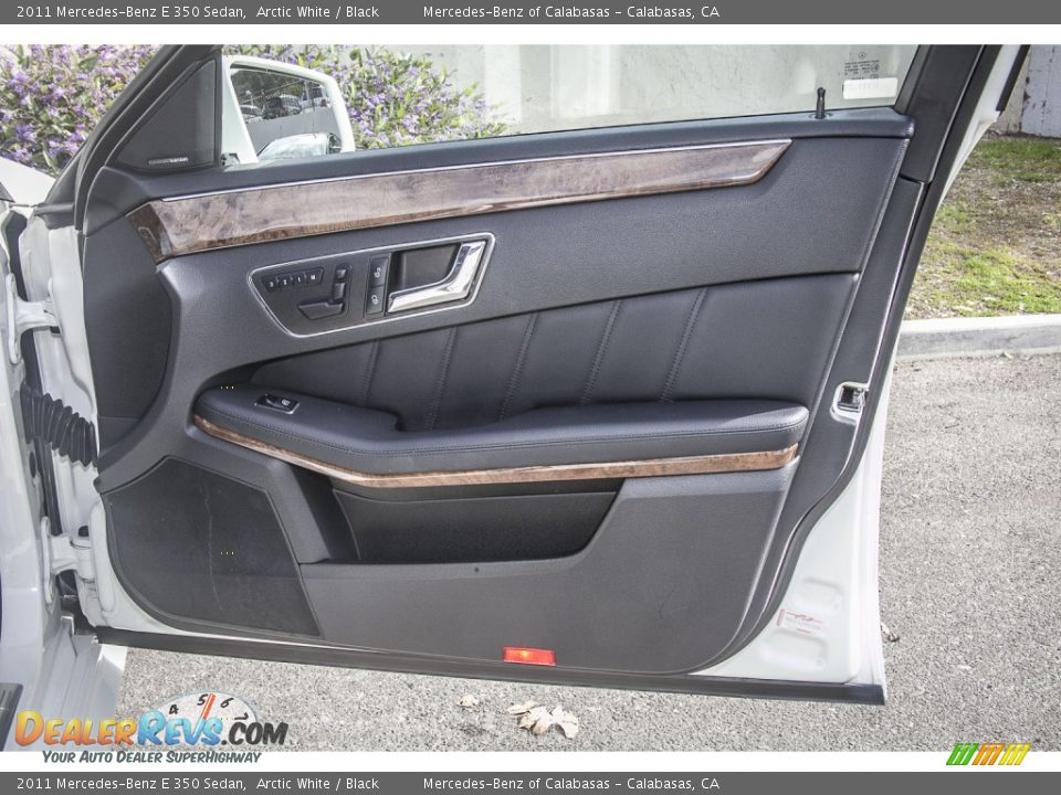 2011 Mercedes-Benz E 350 Sedan Arctic White / Black Photo #23