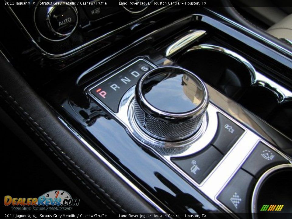 2011 Jaguar XJ XJ Stratus Grey Metallic / Cashew/Truffle Photo #24