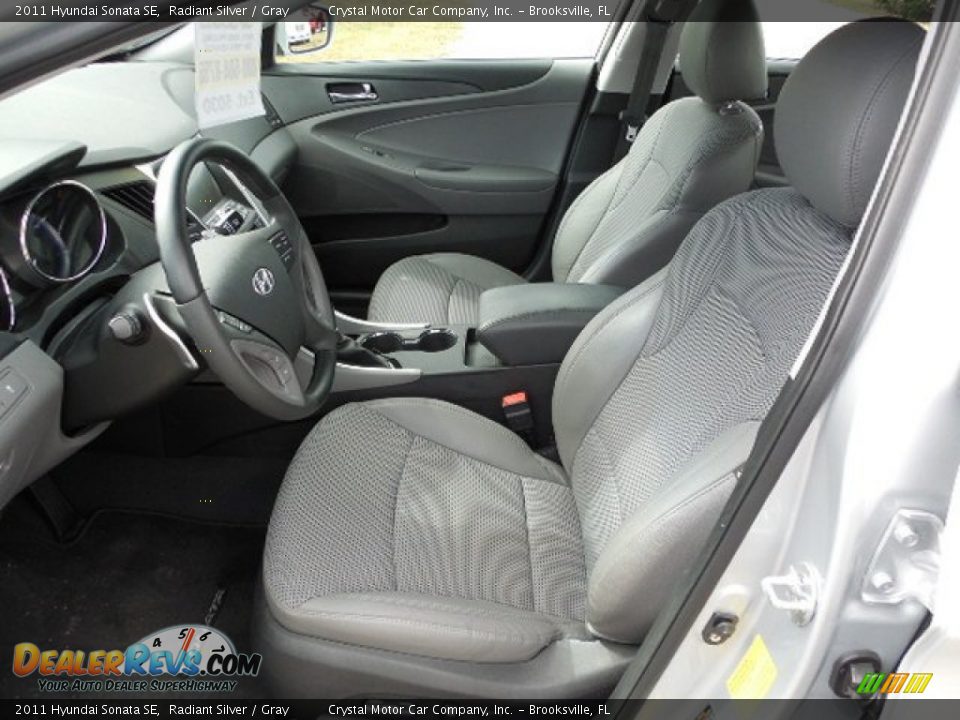 2011 Hyundai Sonata SE Radiant Silver / Gray Photo #4
