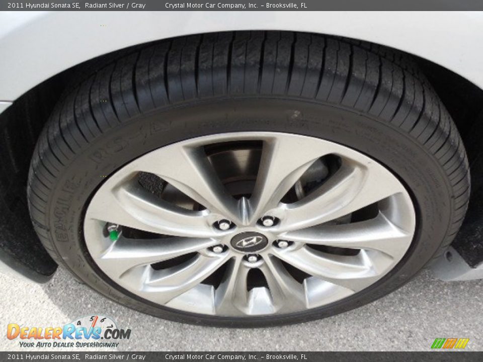 2011 Hyundai Sonata SE Radiant Silver / Gray Photo #14