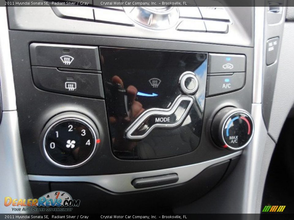 2011 Hyundai Sonata SE Radiant Silver / Gray Photo #20