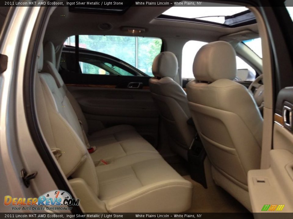 2011 Lincoln MKT AWD EcoBoost Ingot Silver Metallic / Light Stone Photo #7