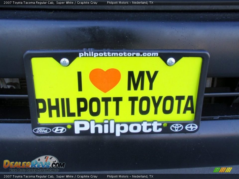 2007 Toyota Tacoma Regular Cab Super White / Graphite Gray Photo #10