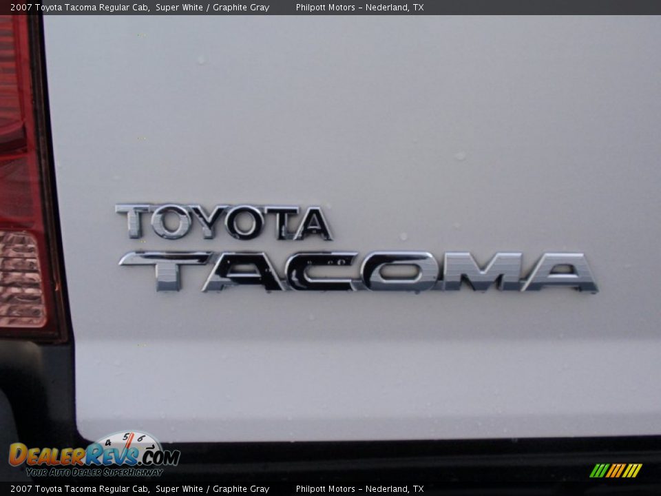 2007 Toyota Tacoma Regular Cab Super White / Graphite Gray Photo #19