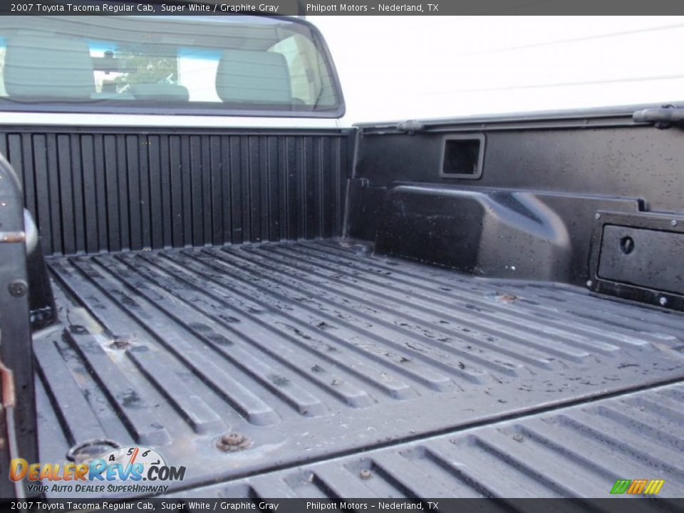 2007 Toyota Tacoma Regular Cab Super White / Graphite Gray Photo #20