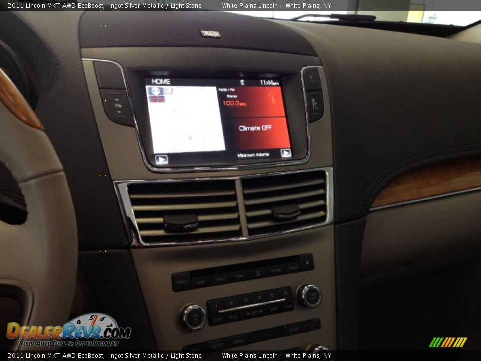 2011 Lincoln MKT AWD EcoBoost Ingot Silver Metallic / Light Stone Photo #19