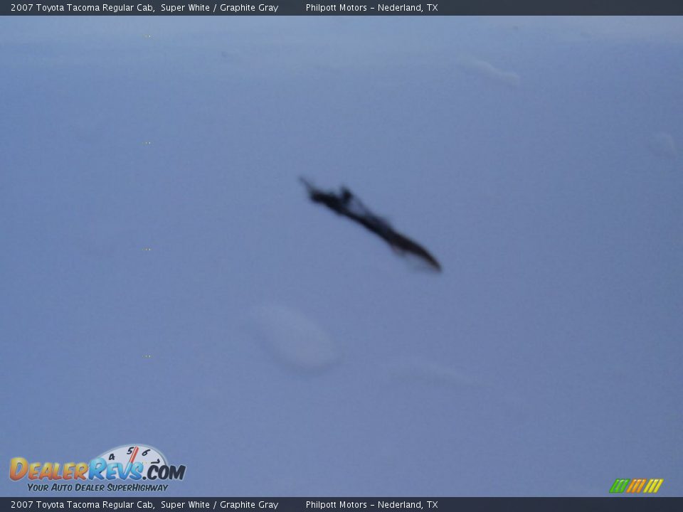 2007 Toyota Tacoma Regular Cab Super White / Graphite Gray Photo #21