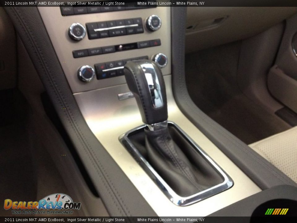 2011 Lincoln MKT AWD EcoBoost Ingot Silver Metallic / Light Stone Photo #20