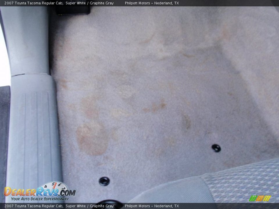 2007 Toyota Tacoma Regular Cab Super White / Graphite Gray Photo #29