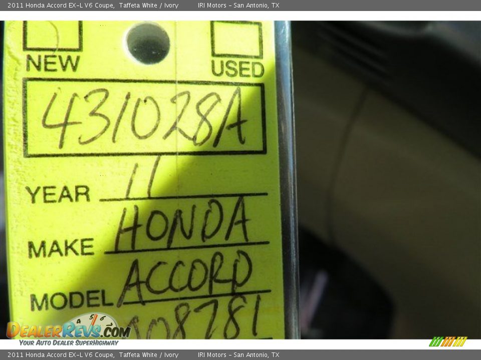 2011 Honda Accord EX-L V6 Coupe Taffeta White / Ivory Photo #19