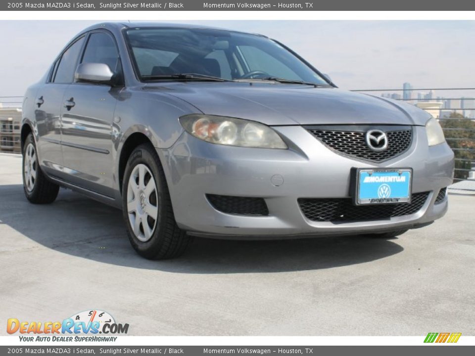 2005 Mazda MAZDA3 i Sedan Sunlight Silver Metallic / Black Photo #1
