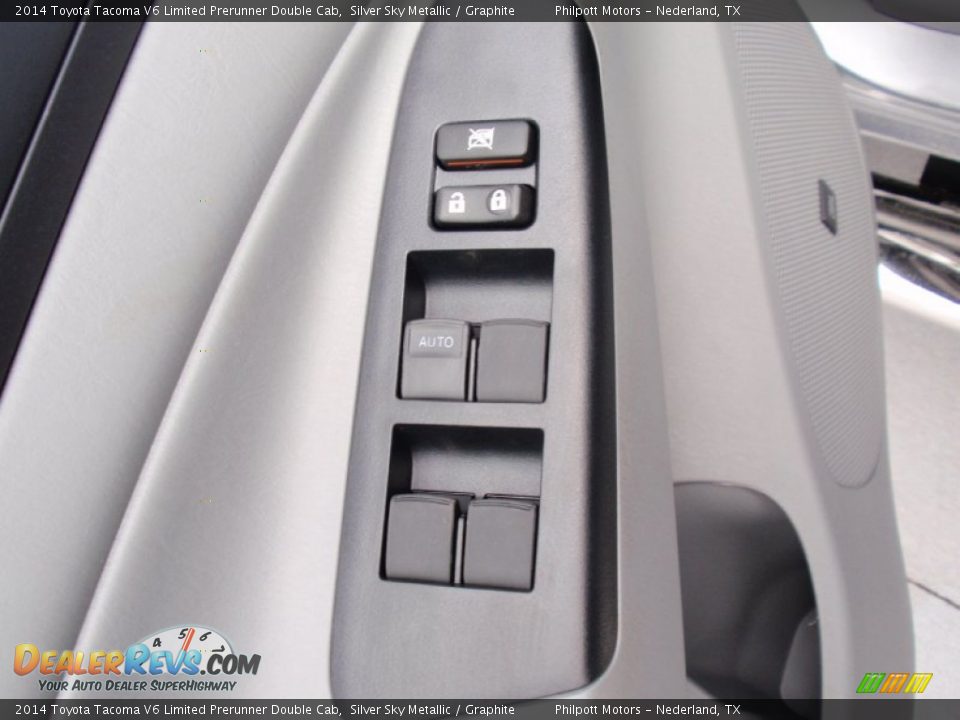 2014 Toyota Tacoma V6 Limited Prerunner Double Cab Silver Sky Metallic / Graphite Photo #26
