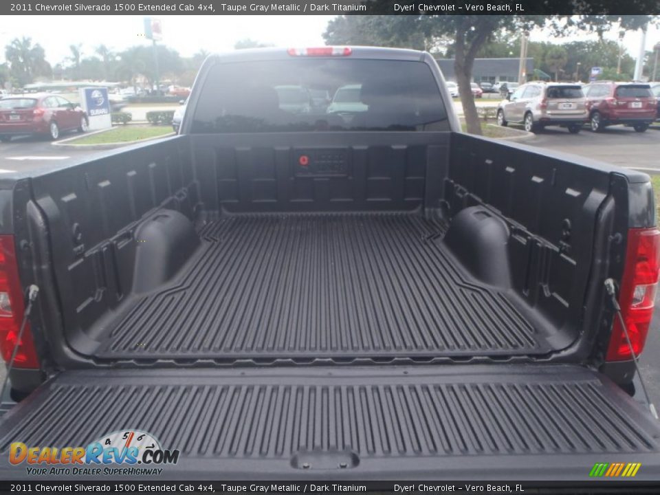 2011 Chevrolet Silverado 1500 Extended Cab 4x4 Taupe Gray Metallic / Dark Titanium Photo #6