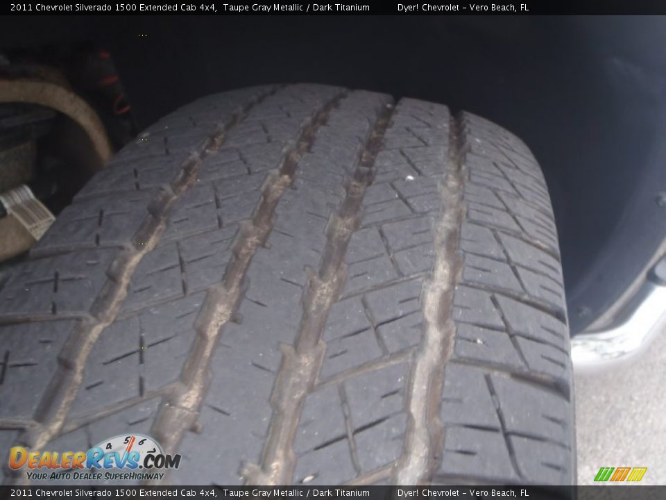2011 Chevrolet Silverado 1500 Extended Cab 4x4 Taupe Gray Metallic / Dark Titanium Photo #9