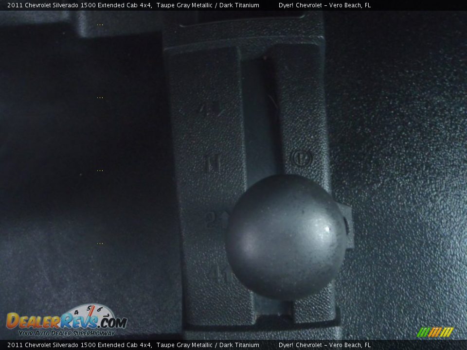 2011 Chevrolet Silverado 1500 Extended Cab 4x4 Taupe Gray Metallic / Dark Titanium Photo #19