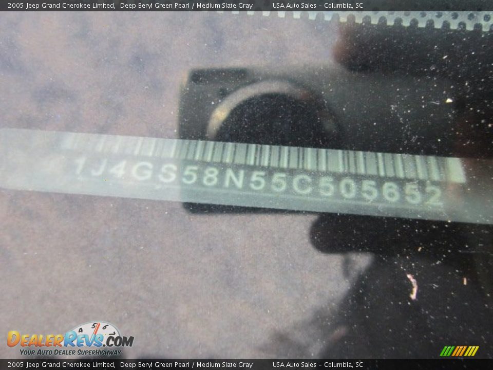 2005 Jeep Grand Cherokee Limited Deep Beryl Green Pearl / Medium Slate Gray Photo #22