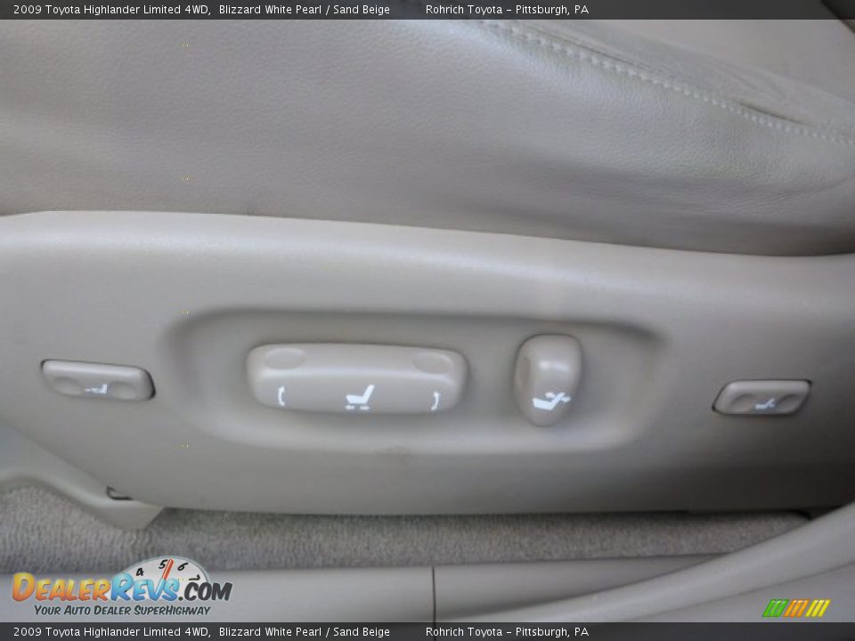 2009 Toyota Highlander Limited 4WD Blizzard White Pearl / Sand Beige Photo #20