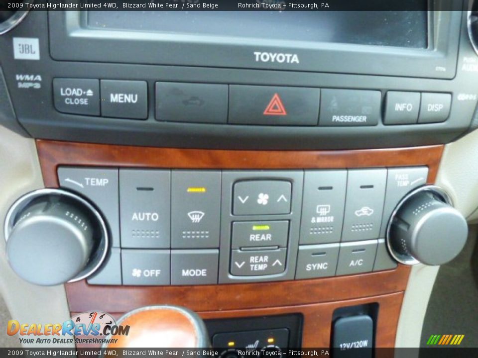 2009 Toyota Highlander Limited 4WD Blizzard White Pearl / Sand Beige Photo #24