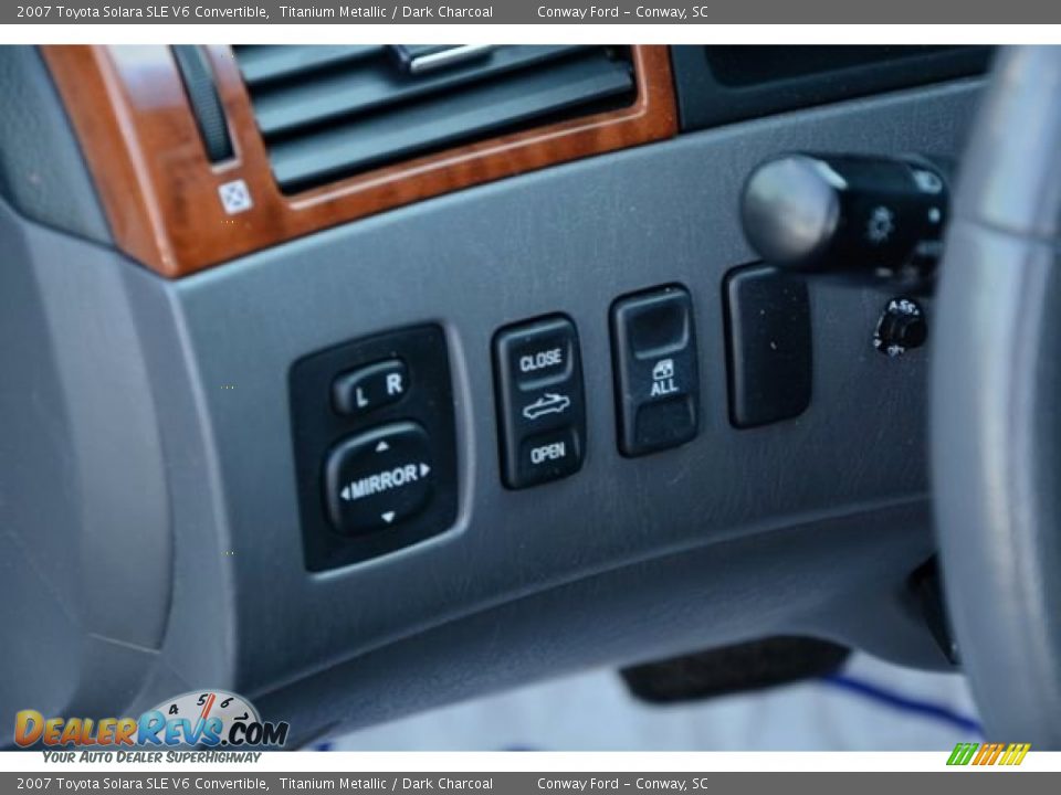 2007 Toyota Solara SLE V6 Convertible Titanium Metallic / Dark Charcoal Photo #19