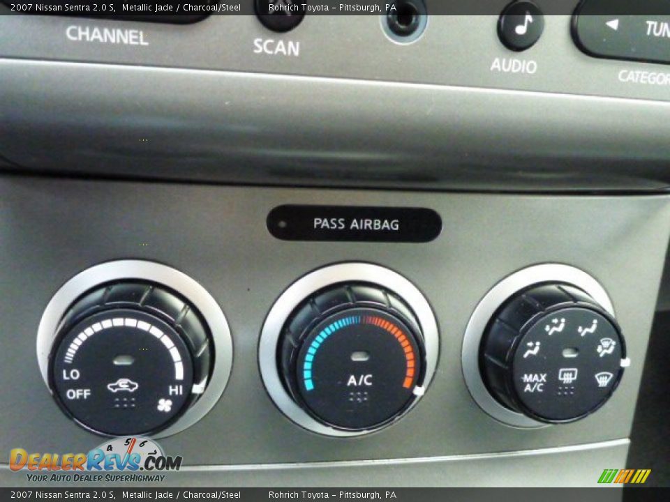 Controls of 2007 Nissan Sentra 2.0 S Photo #24