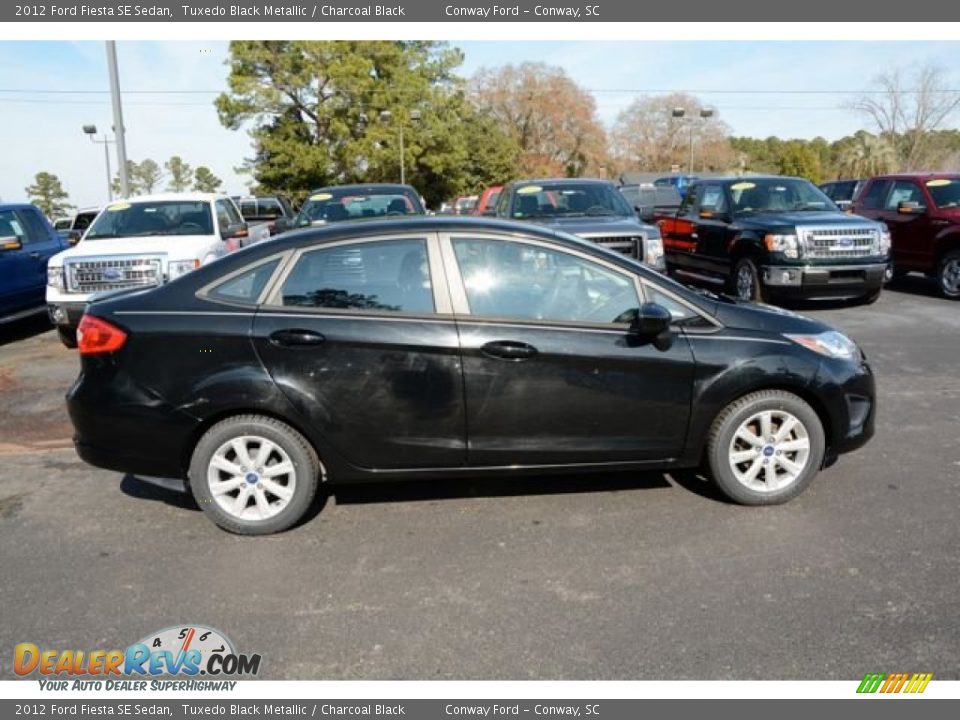 2012 Ford Fiesta SE Sedan Tuxedo Black Metallic / Charcoal Black Photo #4