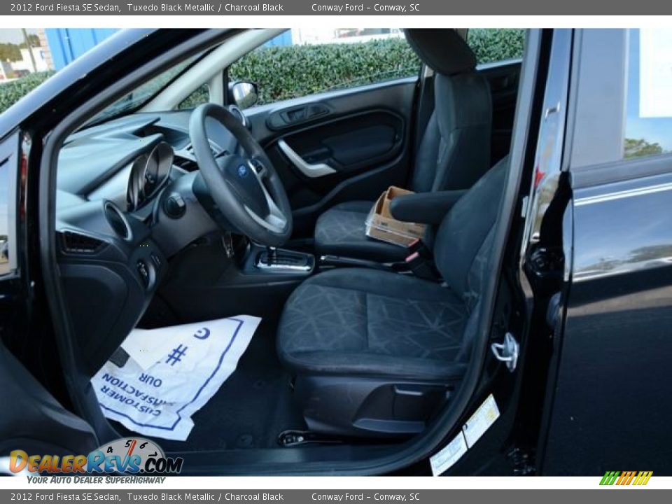 2012 Ford Fiesta SE Sedan Tuxedo Black Metallic / Charcoal Black Photo #17