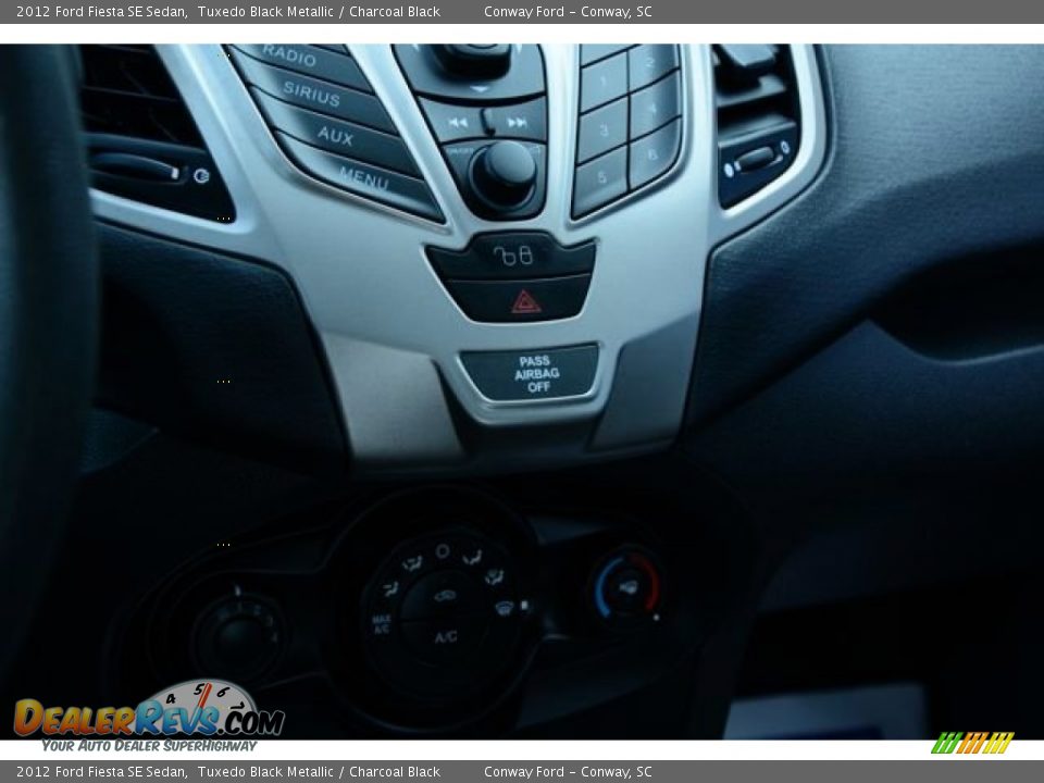 2012 Ford Fiesta SE Sedan Tuxedo Black Metallic / Charcoal Black Photo #26