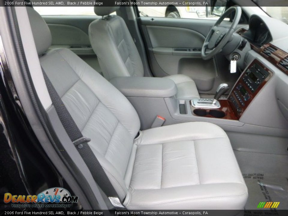 2006 Ford Five Hundred SEL AWD Black / Pebble Beige Photo #10