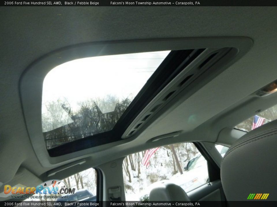 2006 Ford Five Hundred SEL AWD Black / Pebble Beige Photo #22