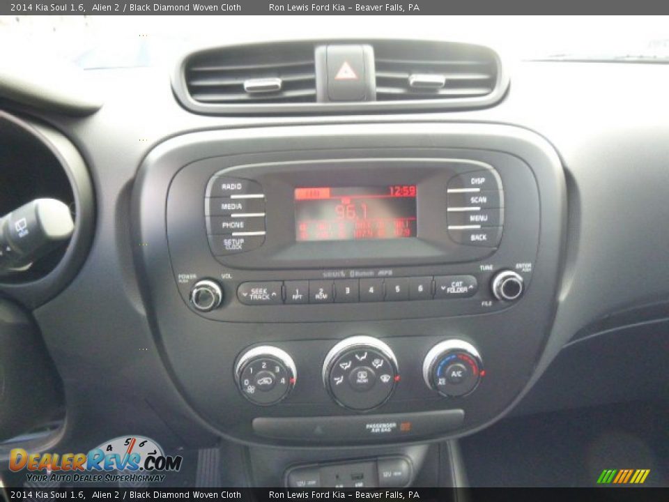 2014 Kia Soul 1.6 Alien 2 / Black Diamond Woven Cloth Photo #15