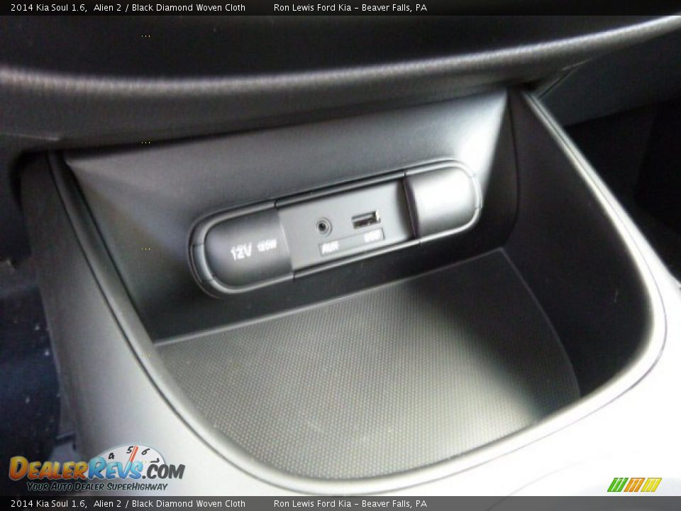 2014 Kia Soul 1.6 Alien 2 / Black Diamond Woven Cloth Photo #16