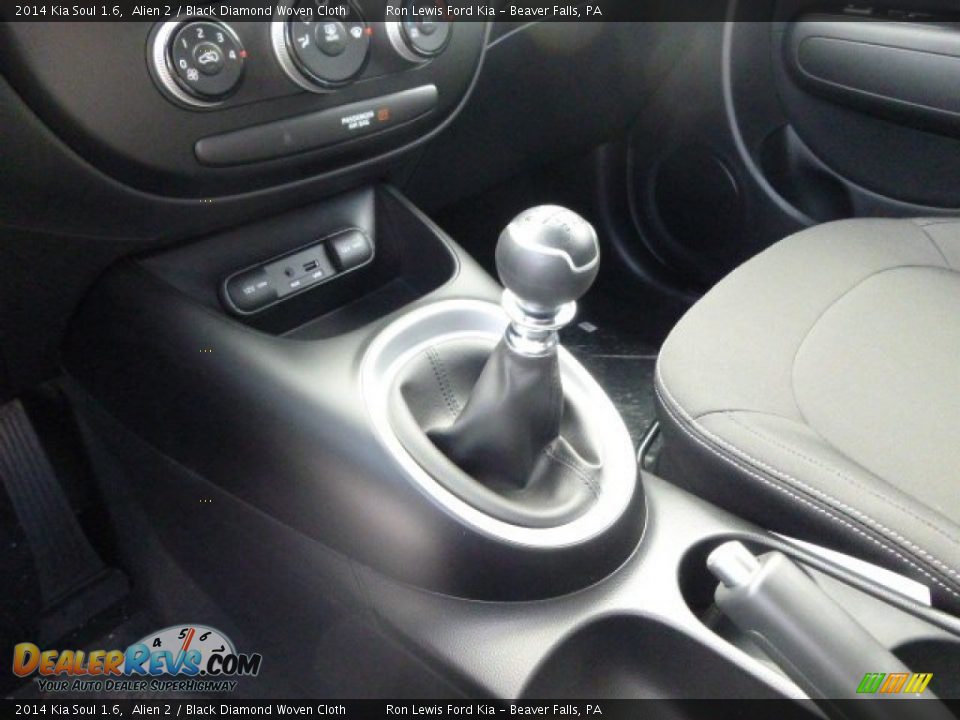 2014 Kia Soul 1.6 Shifter Photo #17