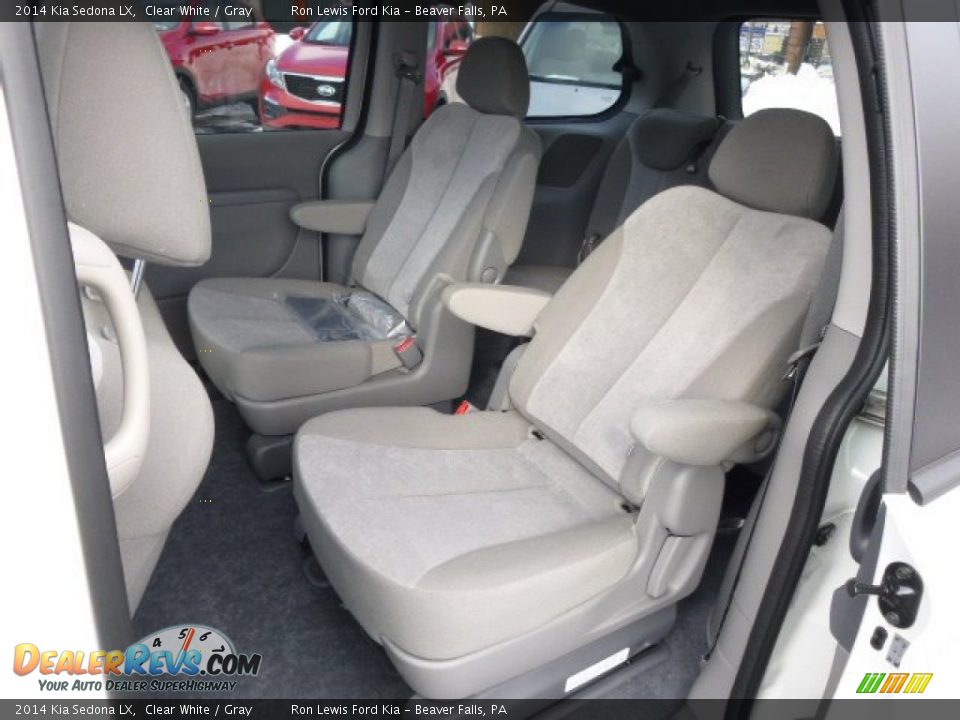Rear Seat of 2014 Kia Sedona LX Photo #12