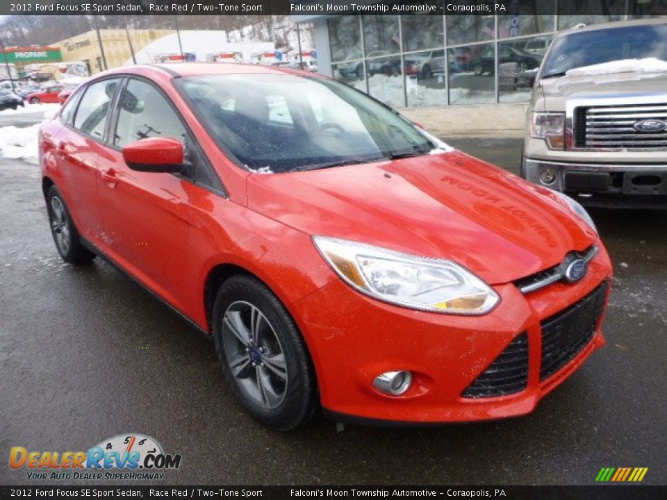 2012 Ford Focus SE Sport Sedan Race Red / Two-Tone Sport Photo #8
