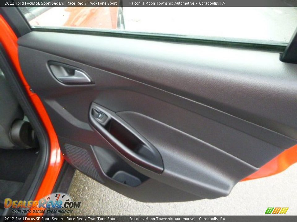 2012 Ford Focus SE Sport Sedan Race Red / Two-Tone Sport Photo #14