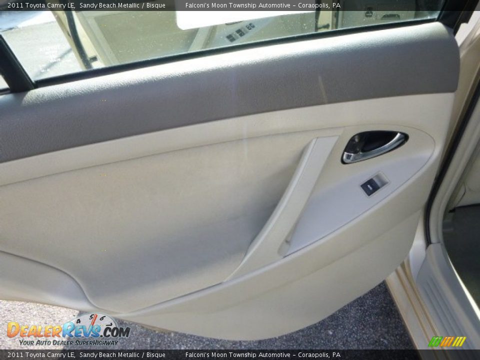 2011 Toyota Camry LE Sandy Beach Metallic / Bisque Photo #18