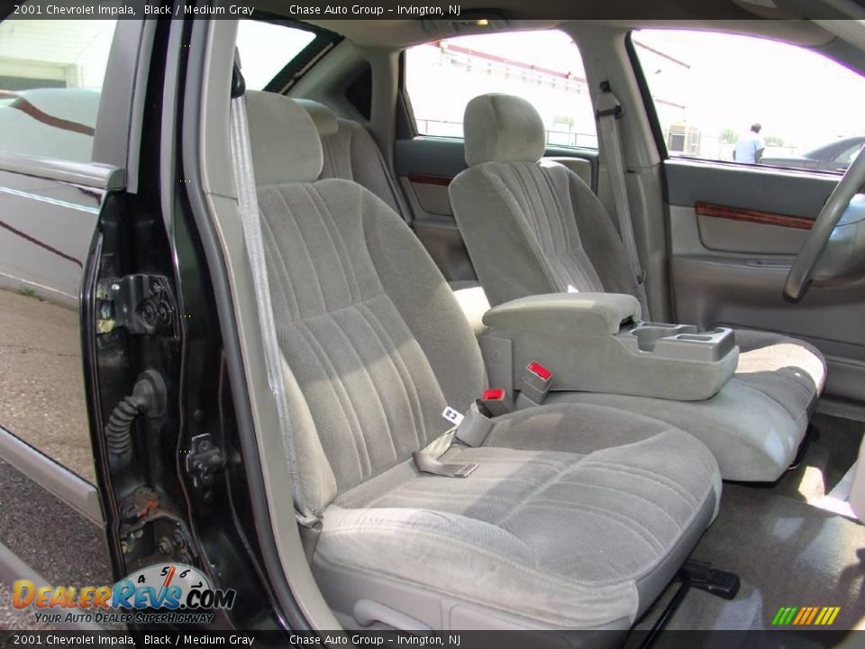 2001 Chevrolet Impala Black / Medium Gray Photo #12