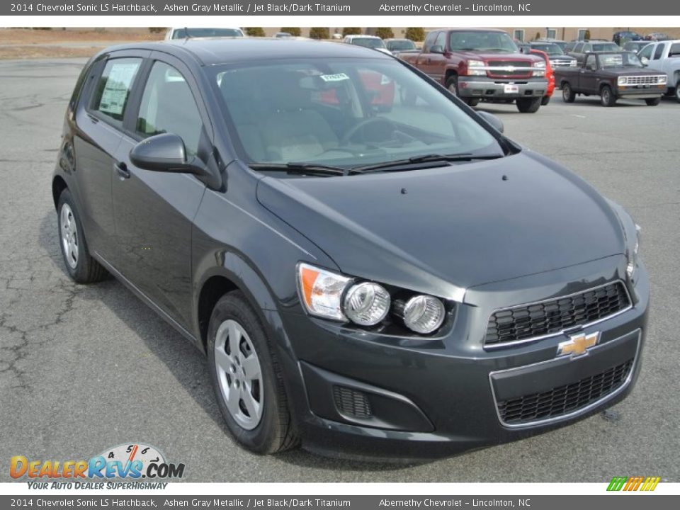 Front 3/4 View of 2014 Chevrolet Sonic LS Hatchback Photo #1