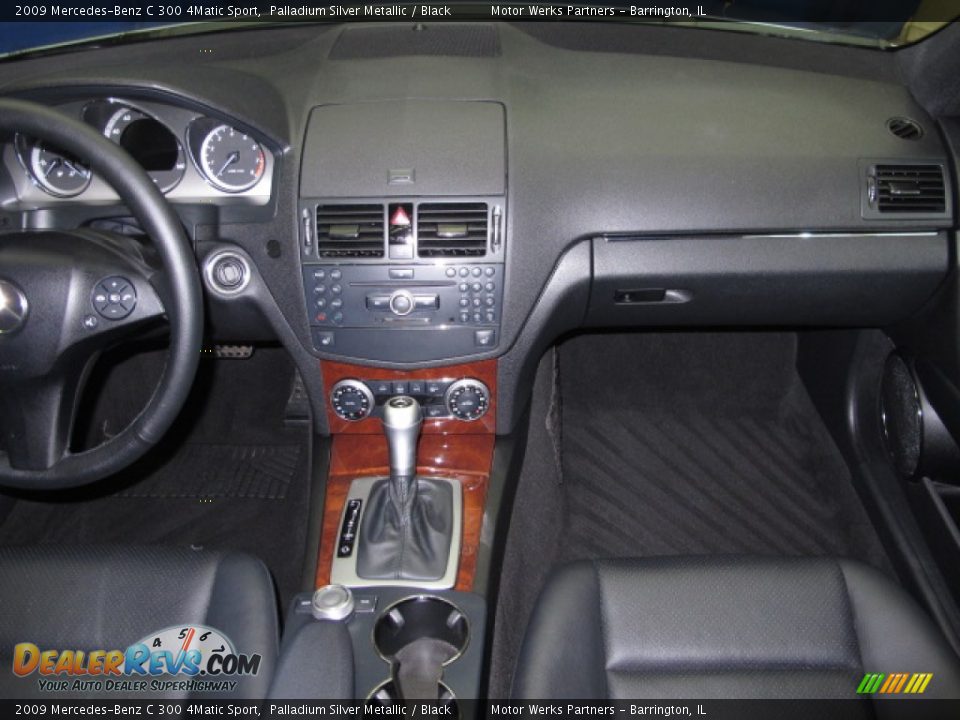 2009 Mercedes-Benz C 300 4Matic Sport Palladium Silver Metallic / Black Photo #24