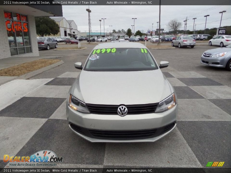 2011 Volkswagen Jetta SE Sedan White Gold Metallic / Titan Black Photo #2