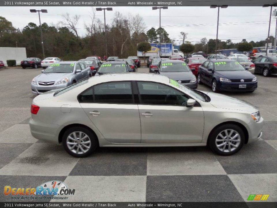 2011 Volkswagen Jetta SE Sedan White Gold Metallic / Titan Black Photo #3