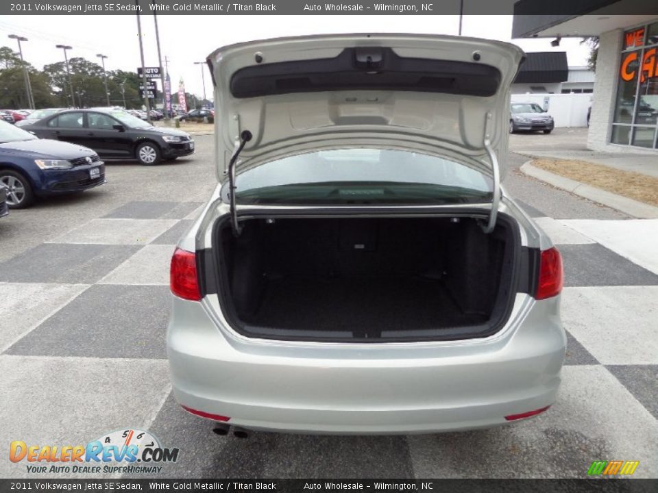 2011 Volkswagen Jetta SE Sedan White Gold Metallic / Titan Black Photo #5
